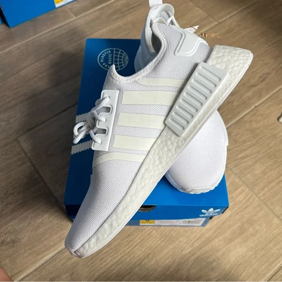 adidas NMD R1 Primeblue - Picture 5 of 9